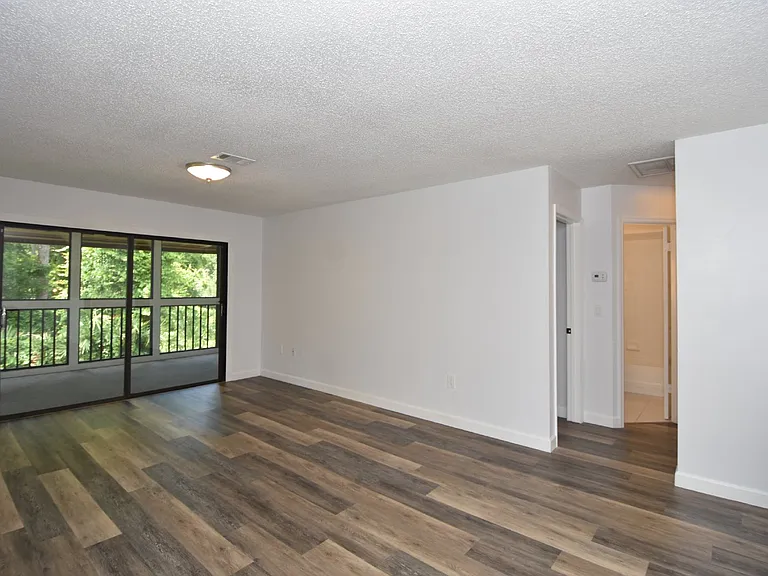 4 Southbury Ct — Photo 15