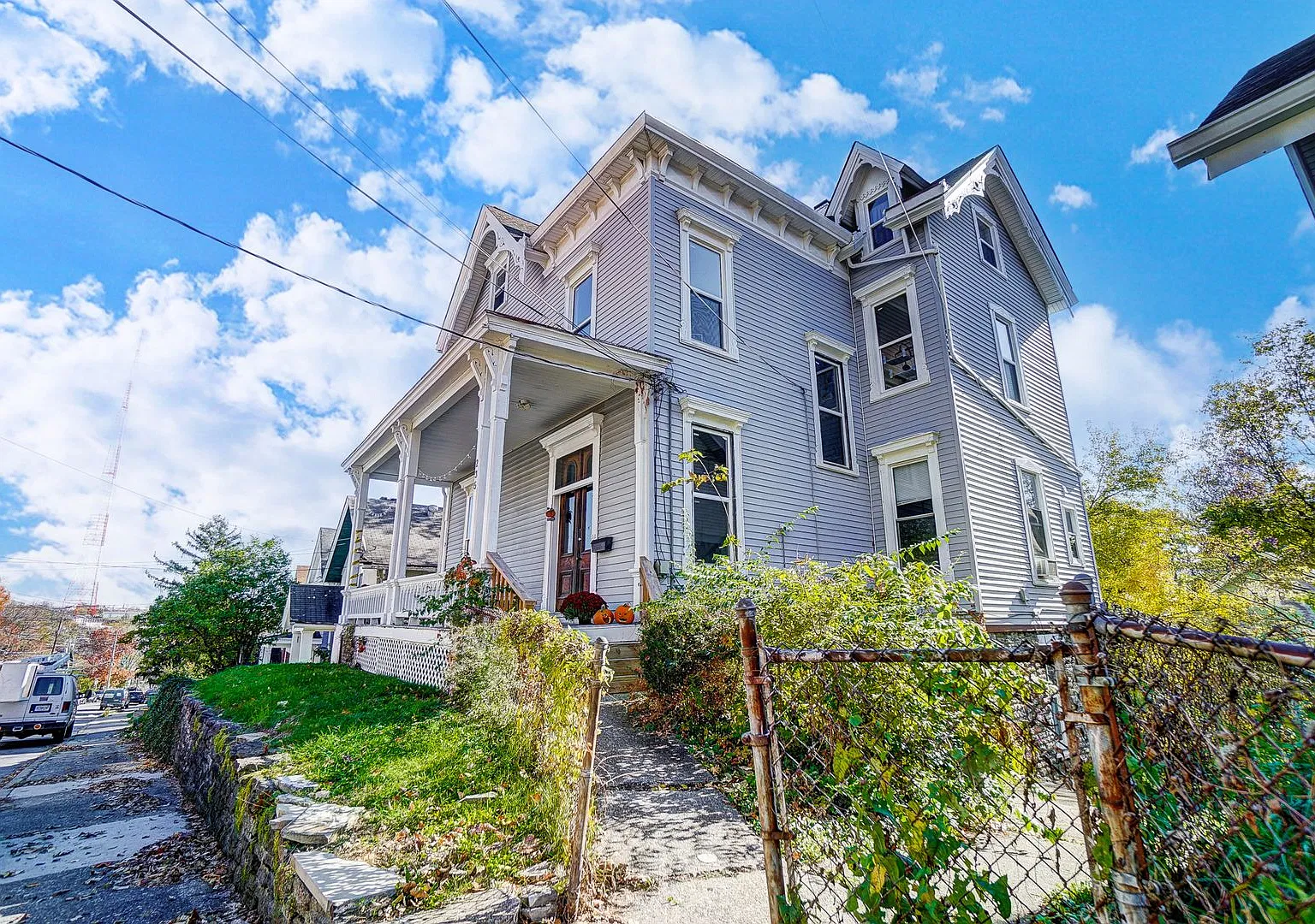 235 McCormick Pl. — Photo 1