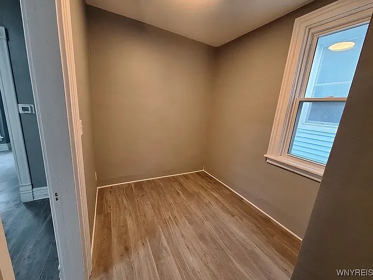 200 W Tupper St #1 — Photo 22