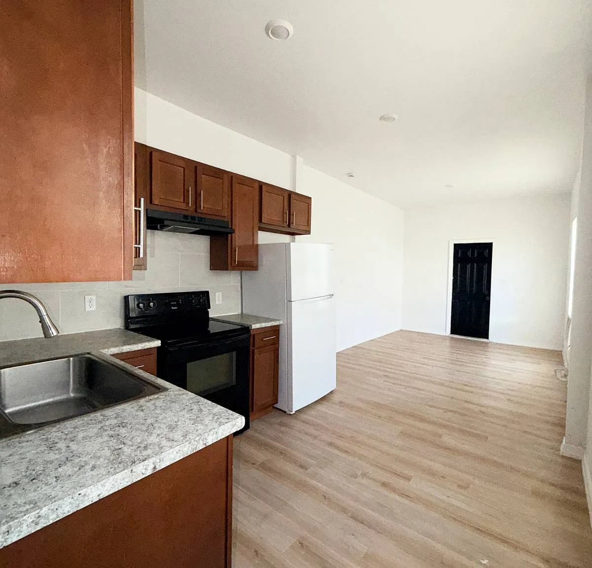 101 West 21st Street - 1 — Photo 3