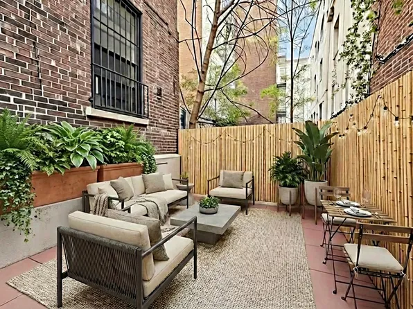 312 West 21st Street image 1 of 13