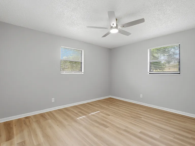 6766 London Bridge Ln — Photo 22