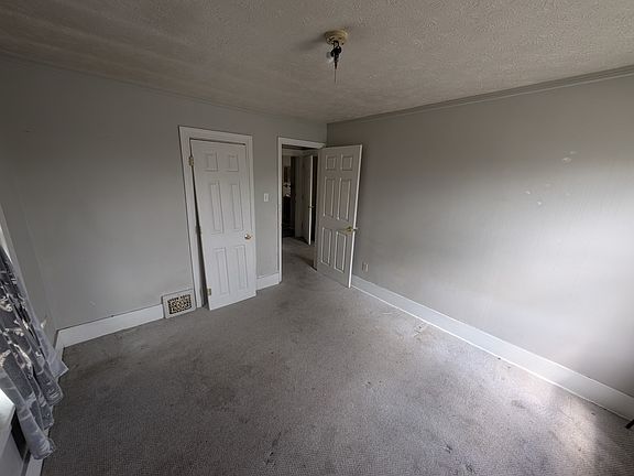 2nd image of 1125 2nd Ave