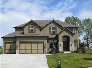 11904 W 160th Pl, Overland Park, KS 66062