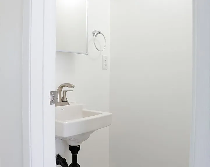 2709 S Baker St #C — Photo 25