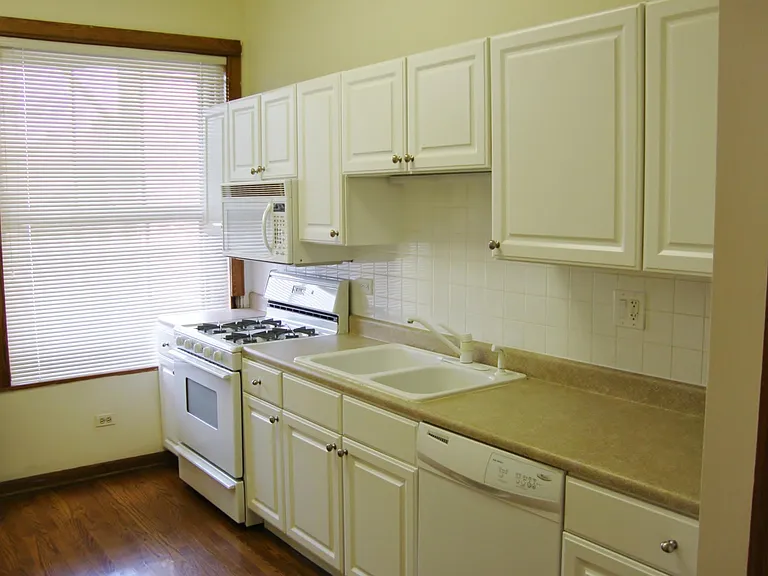 Modern Kitchen. New stove, Dishwasher