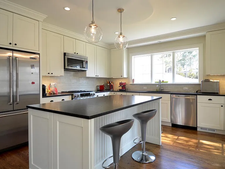 Leathered granite countertops and stainless appliances