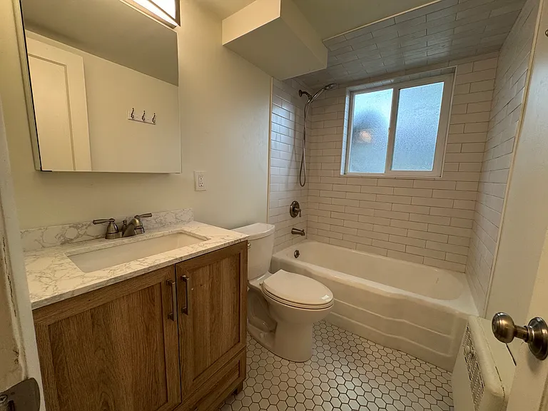 1237 S Lake St — Photo 9