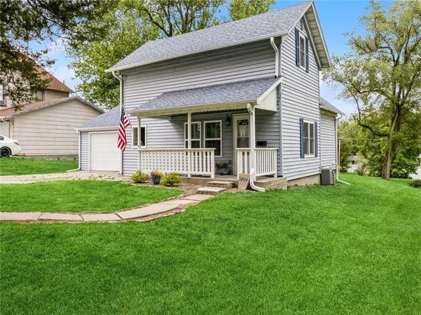 1404 Armory Ave, Chariton, IA 50049
