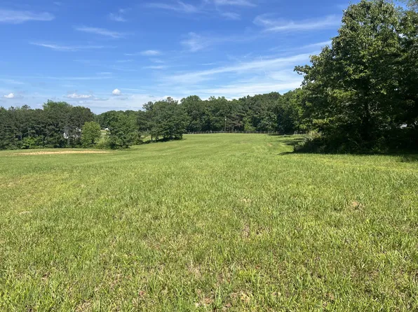 127 Pinewood Ln, Summertown, TN 38483