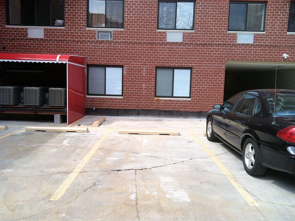 Parking Space P8