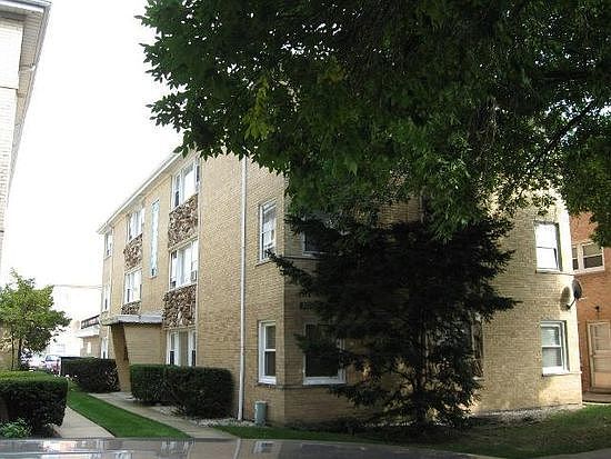 1st image of 5231 N Reserve Ave Unit 3W