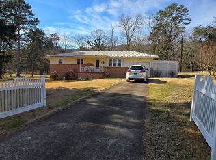 89 N Pine St, Trenton, GA 30752