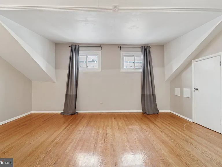 1029 Spruce St #304 — Photo 6