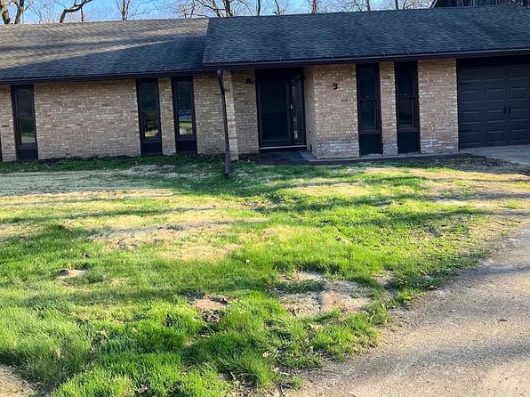 3 Rye Ct, Macomb, IL 61455