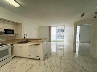 5085 NW 7th St APT 711, Miami, FL 33126