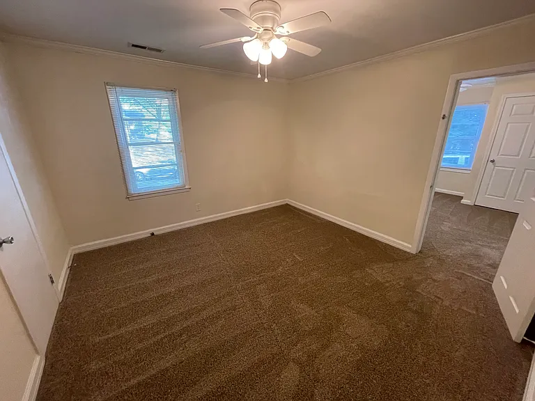 313 Georgia Dr — Photo 9