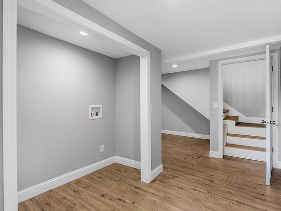 4th image of 2 Watson Avenue