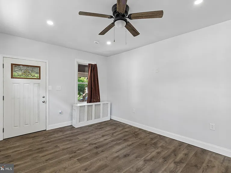 124 Lexington Ave #1 — Photo 3