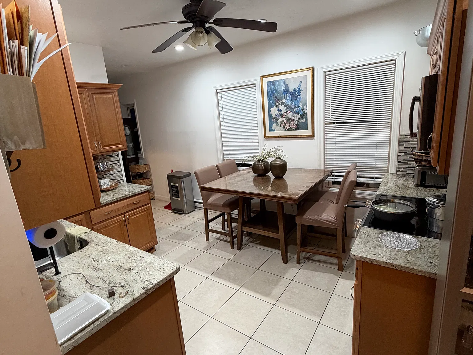 3 bed, 1250 sqft, $3,200 — Photo 4