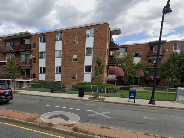 800 Hyde Park Ave APT 30, Hyde Park, MA 02136
