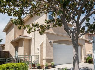 2035 Veracruz Ln, Oxnard, CA 93036