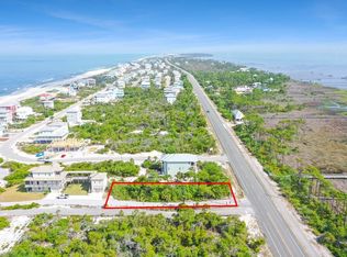 101 Clearwater Dr, Port Saint Joe, FL 32456
