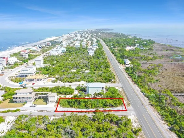 101 Clearwater Dr, Port Saint Joe, FL 32456