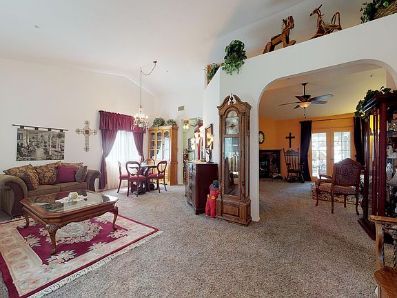 4th image of 13333 E Avenue W6