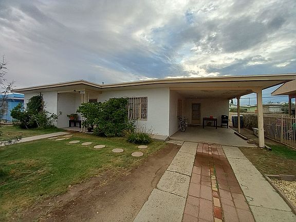 2nd image of 621 Barcelona Dr