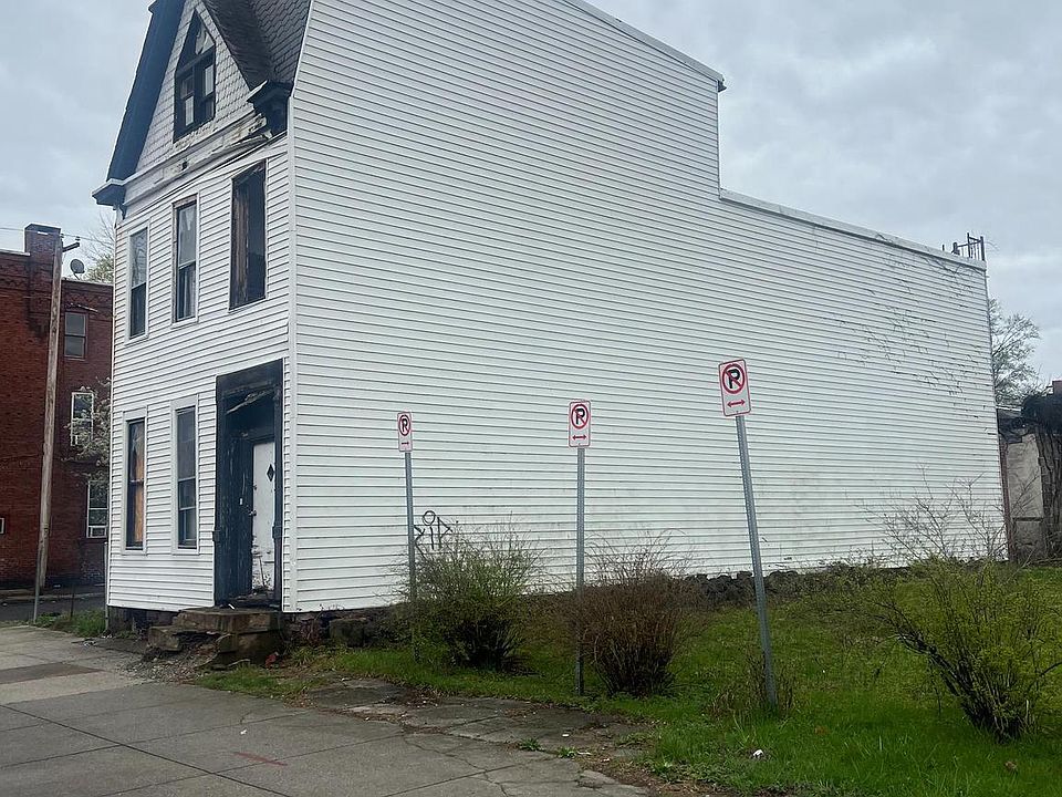 2nd image of 2228 N 6th St
