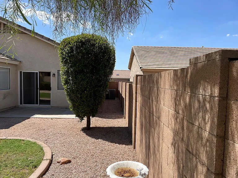 6831 S 33rd Dr — Photo 27