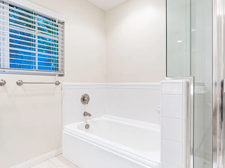 863 Manning Ave — Photo 22