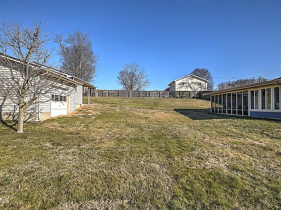 3rd image of 5428 Odd Fellow Rd