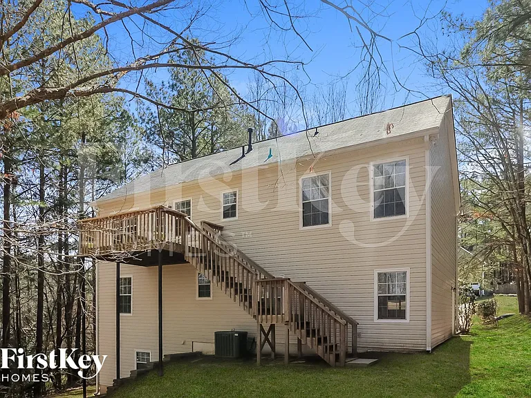 142 N Springs Dr — Photo 15
