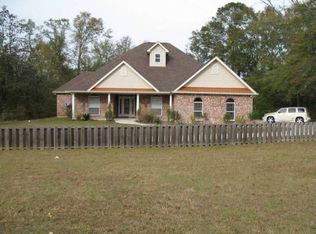 1107 Central Ave E, Wiggins, MS 39577