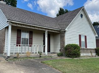 5836 Hickory Nutt Ln, Memphis, TN 38141