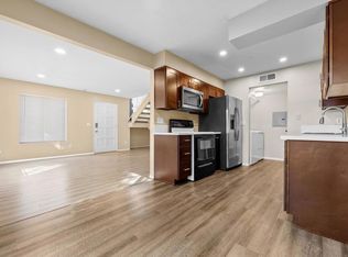 10027 Santana Ranch Ln, Santee, CA 92071