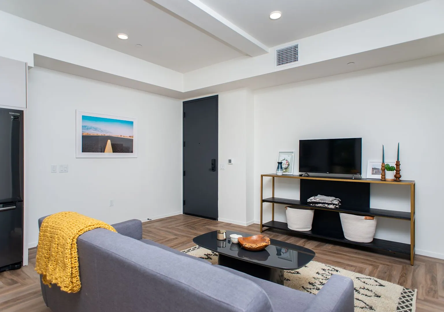 The Collins - Residential/Hillcrest — Photo 4