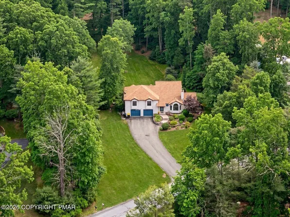 846 Fawn View Rd, Brodheadsville, PA 18322