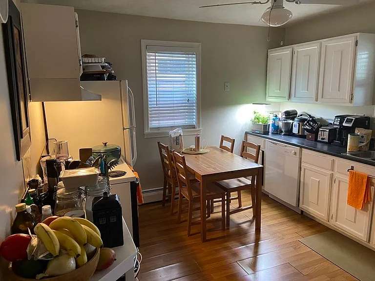 10 Rena St #1 — Photo 5