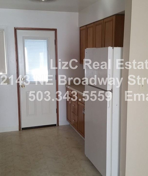 2nd image of 525 NE 113th Ave