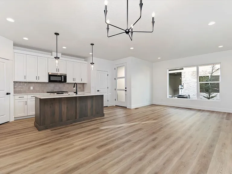 740 S Calhoun Ln — Photo 30