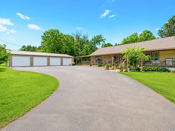 2nd image of 758 SE County Road 4265