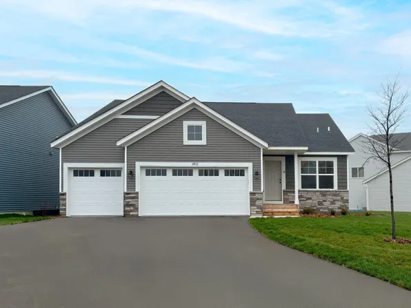 4720 5th St NE, Saint Cloud, MN 56304