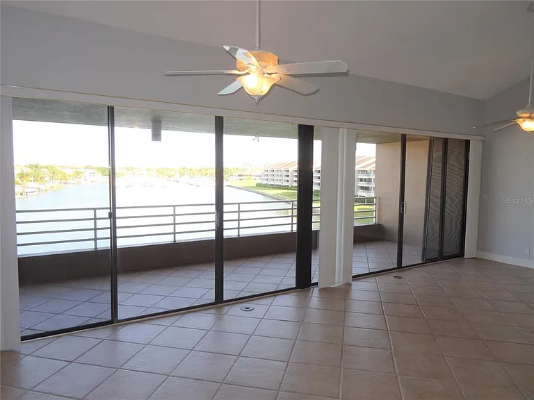 2775 Kipps Colony Dr S #304 — Photo 10