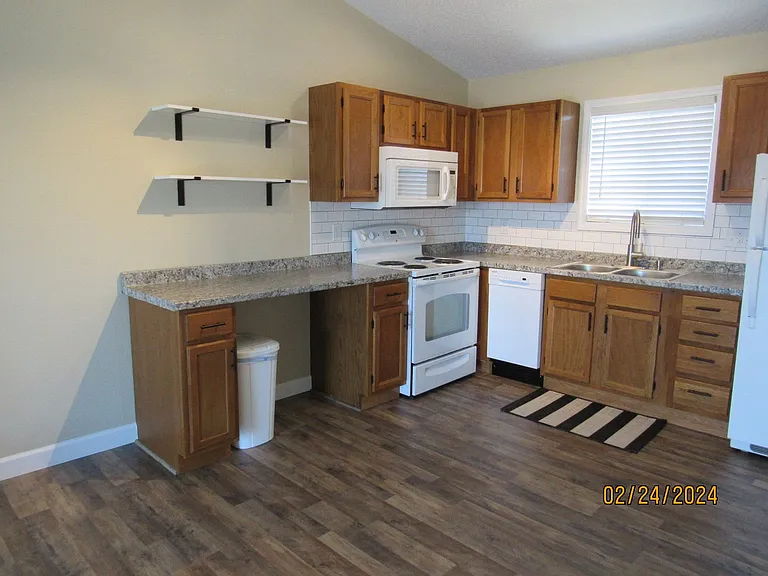 5499 Three Seasons Rd #A11 — Photo 6