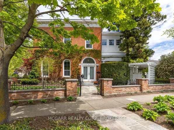 38 Yates St, Saint Catharines, ON L2R 5R4