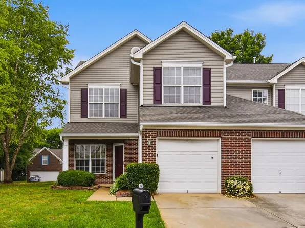 3930 Fountain Village Cir, High Point, NC 27265