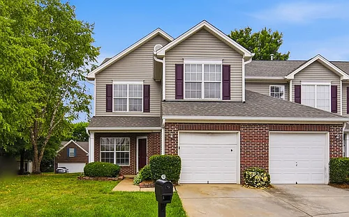 3930 Fountain Village Cir Photo 1